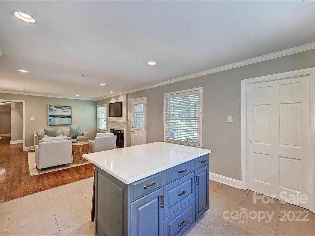 7121 Thermal Road Charlotte, NC 28211 - Photo 16 of 48 Gallery Image 16