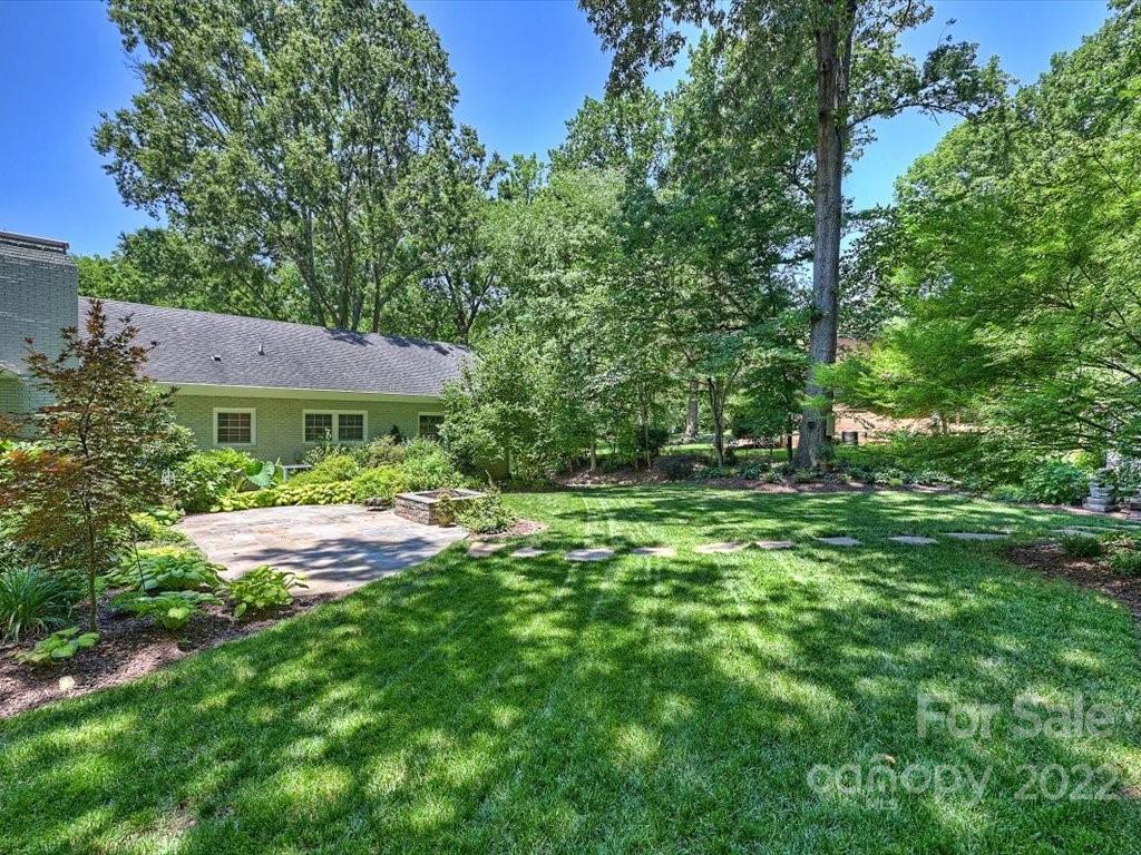 7121 Thermal Road Charlotte, NC 28211 - Photo 37 of 48 Gallery Image 37