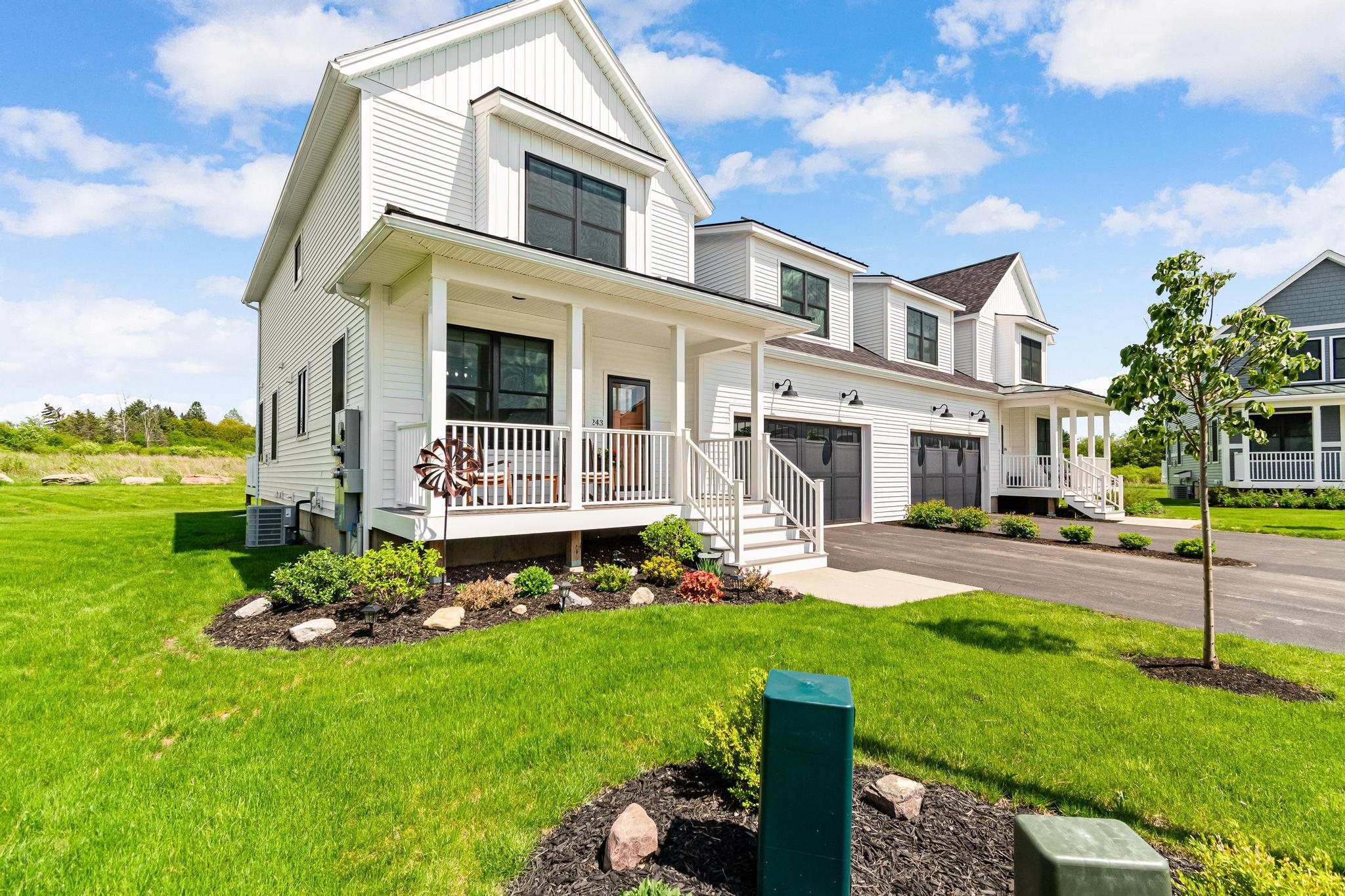 243 Aurora Road South Burlington, VT 05403 - Photo 35 of 42