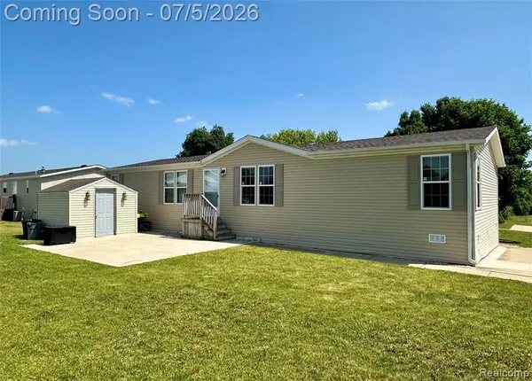 $105,000 | 11211 Nearbrook Court, South Lyon, MI 48178