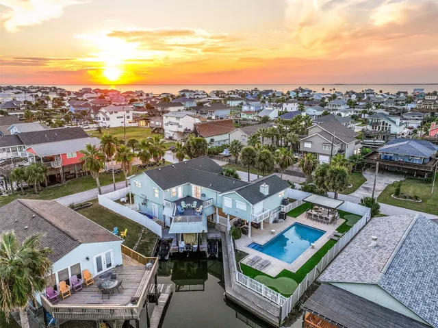 $1,295,000 | 22113 Lampasas Drive, Galveston, TX 77554