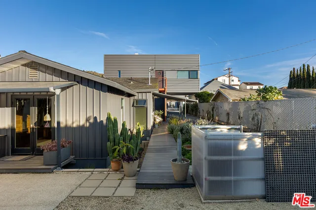 $1,895,000 | 161 North Garden Street, Ventura, CA 93001