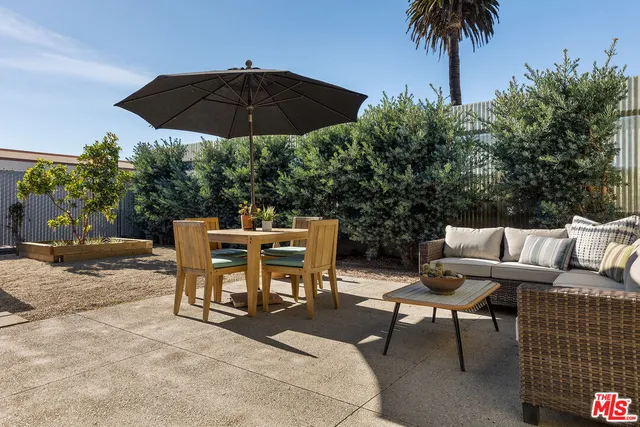 $1,895,000 | 161 North Garden Street, Ventura, CA 93001