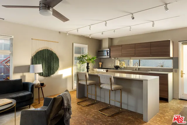 $1,895,000 | 161 North Garden Street, Ventura, CA 93001