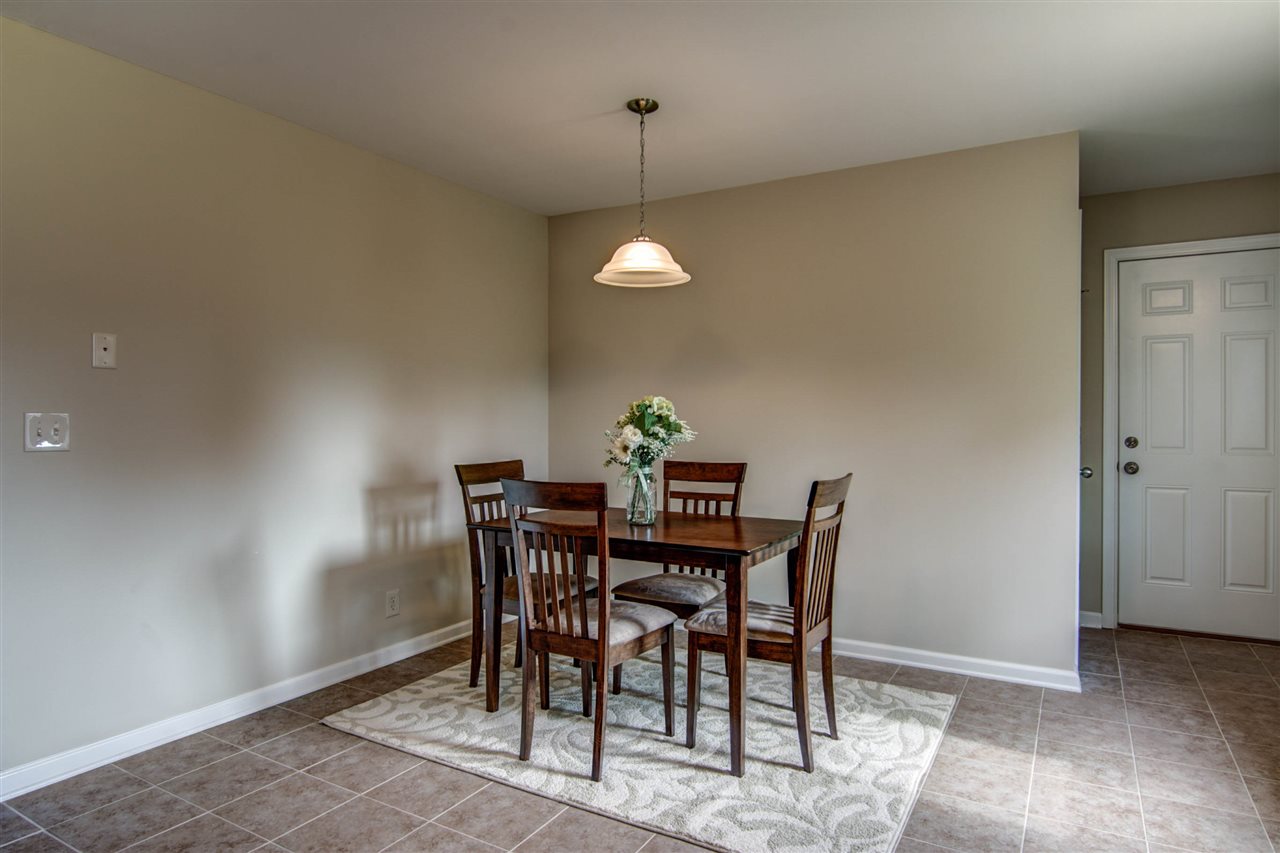 211 Dewey Road Rockton, IL 61072 - Photo 8 of 22 Gallery Image 8