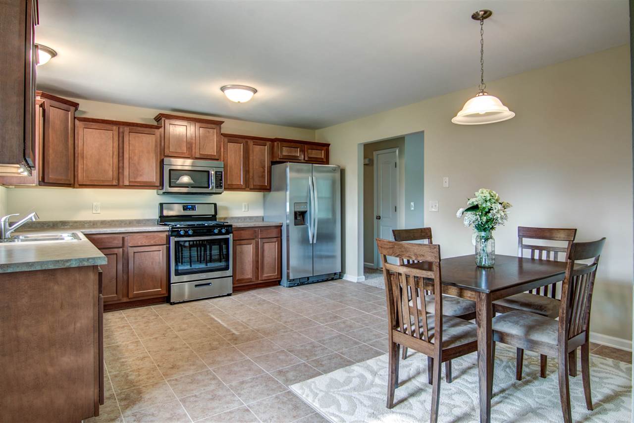 211 Dewey Road Rockton, IL 61072 - Photo 9 of 22 Gallery Image 9