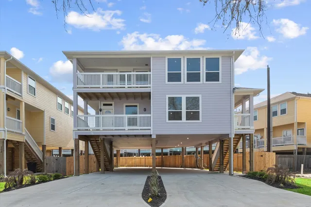 $269,900 | 704 Lee Street, La Porte, TX 77571