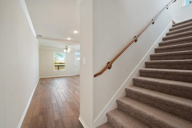 $269,900 | 704 Lee Street, La Porte, TX 77571