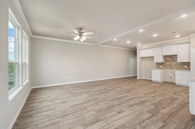 $269,900 | 704 Lee Street, La Porte, TX 77571