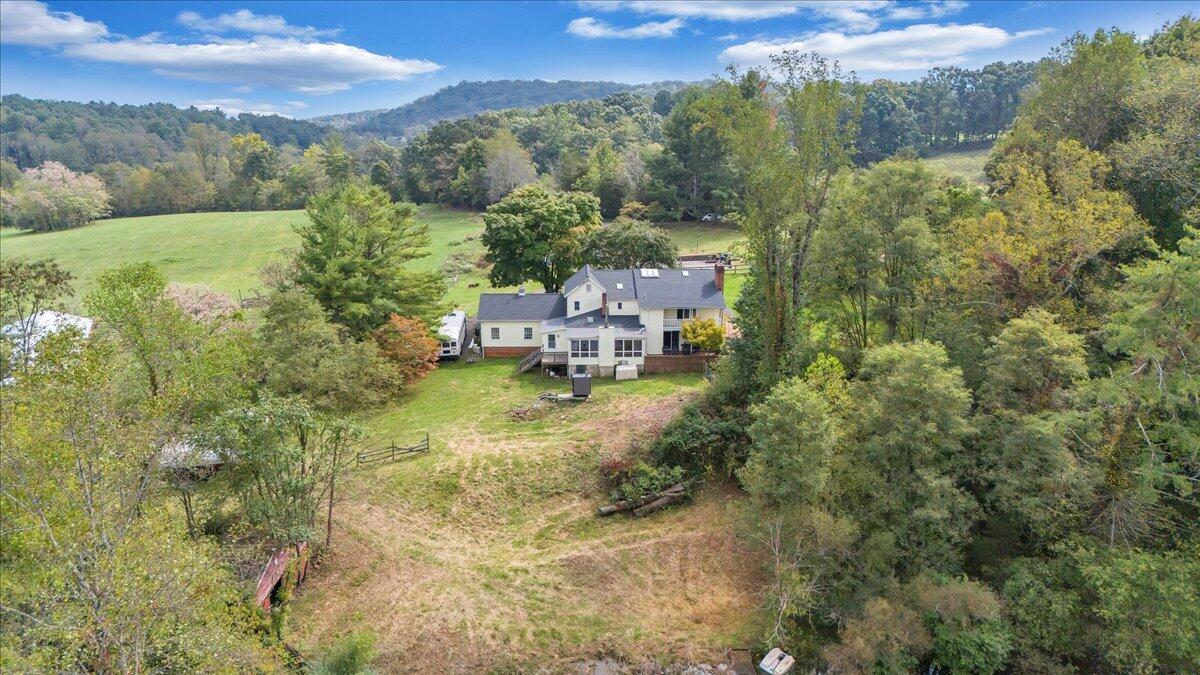 883 Foggy Ridge Road Rocky Mount, VA 24151 - Photo 13 of 126 116-DJI_20241003131717_0038_D