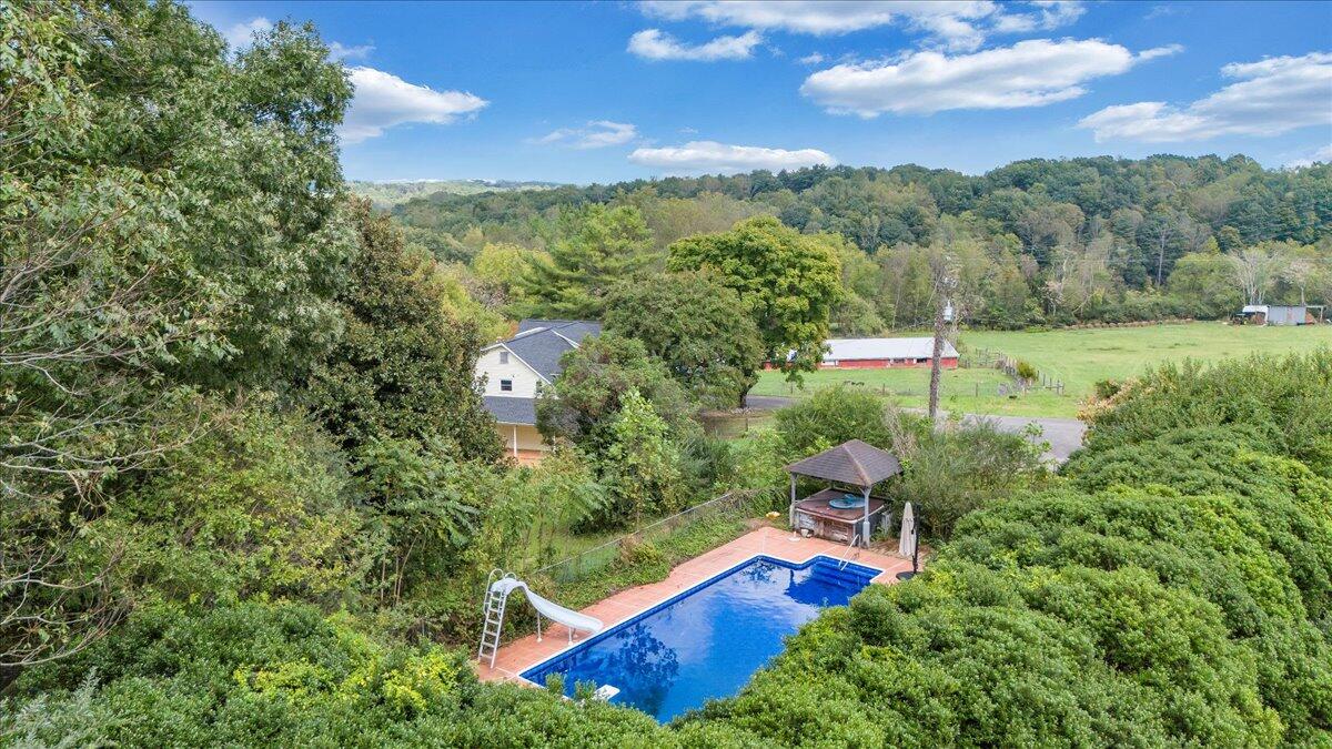 883 Foggy Ridge Road Rocky Mount, VA 24151 - Photo 21 of 126 124-DJI_20241003132251_0057_D