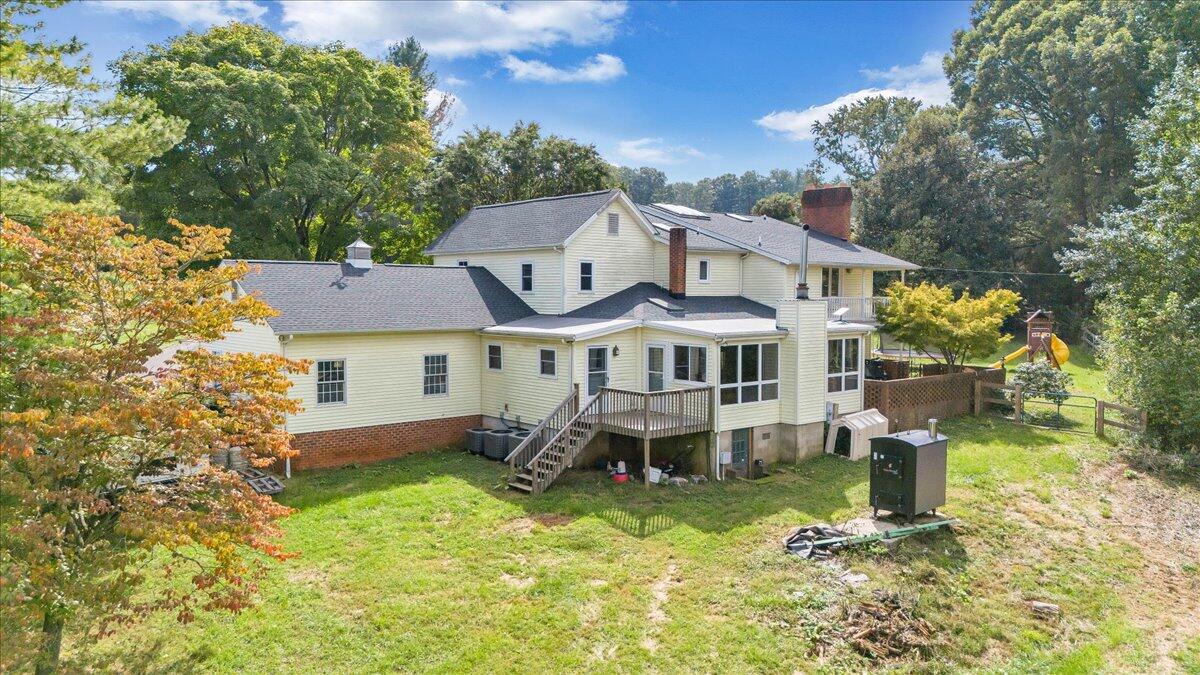 883 Foggy Ridge Road Rocky Mount, VA 24151 - Photo 9 of 126 112-DJI_20241003131557_0033_D