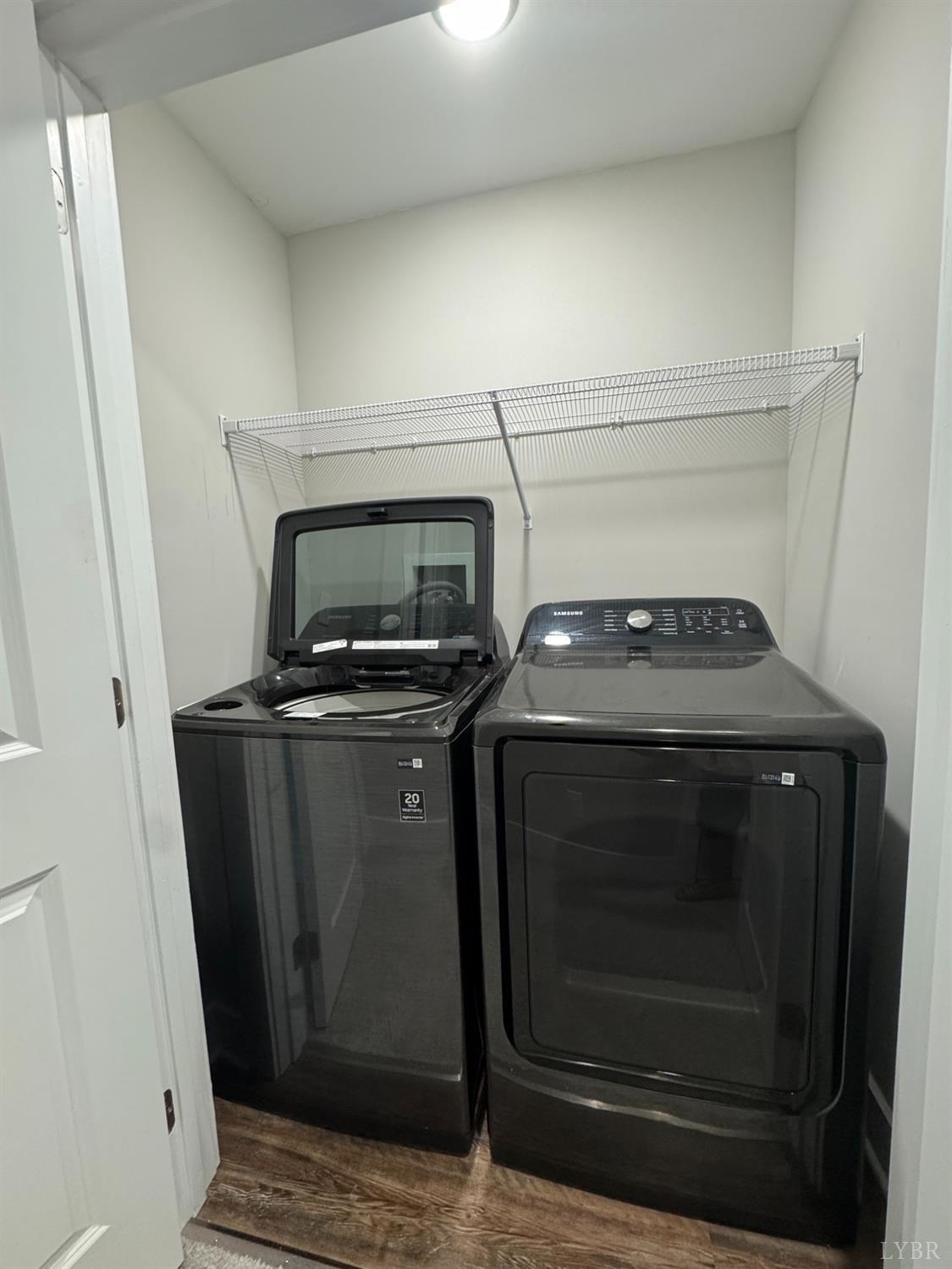 76 High Street Lynchburg, VA 24501 - Photo 20 of 22 a utility room with washer and dryer