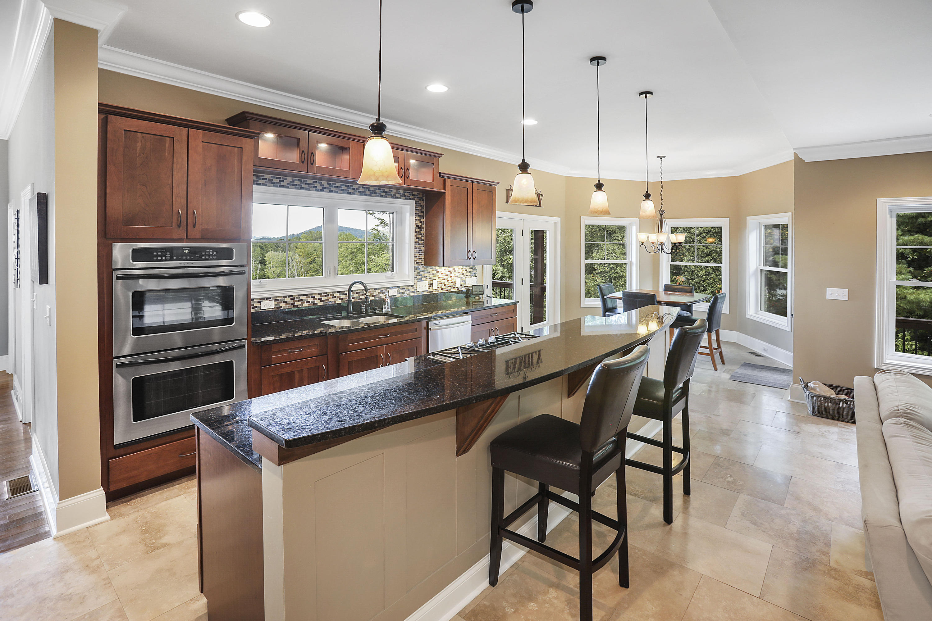 104 Copper Ridge Court Oak Ridge, TN 37830 - Photo 11 of 40 Kitchen with granite