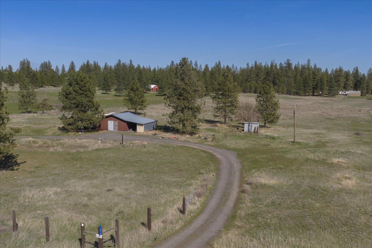 12812 North Dover Road Nine Mile Falls, WA 99026 - Photo 15 of 22