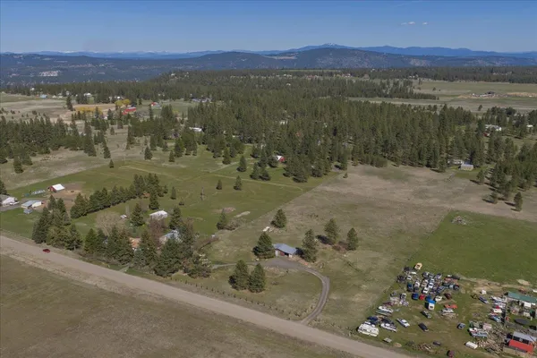 $220,000 | 12812 North Dover Road, Nine Mile Falls, WA 99026