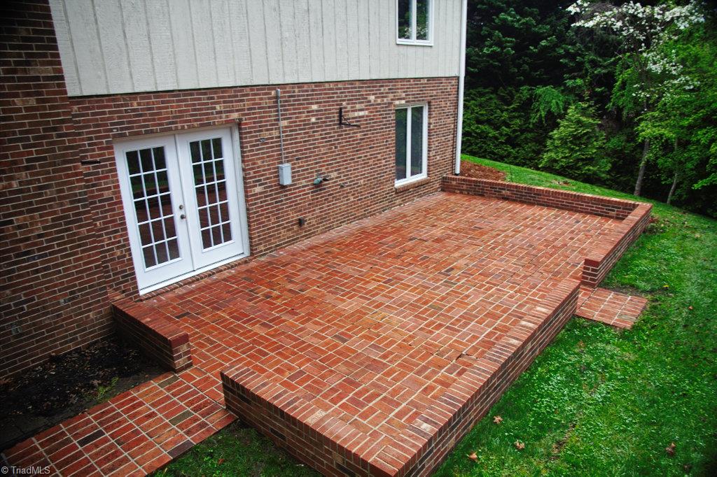 334 Robin Road Mount Airy, NC 27030 - Photo 14 of 24 Gallery Image 14