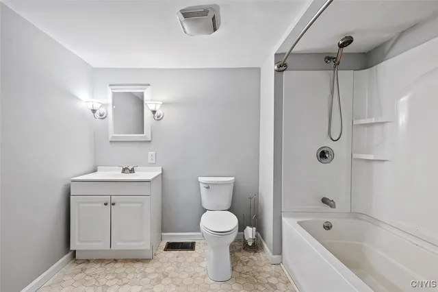 $272,000 | 5902 North Road, Owasco, NY 13021