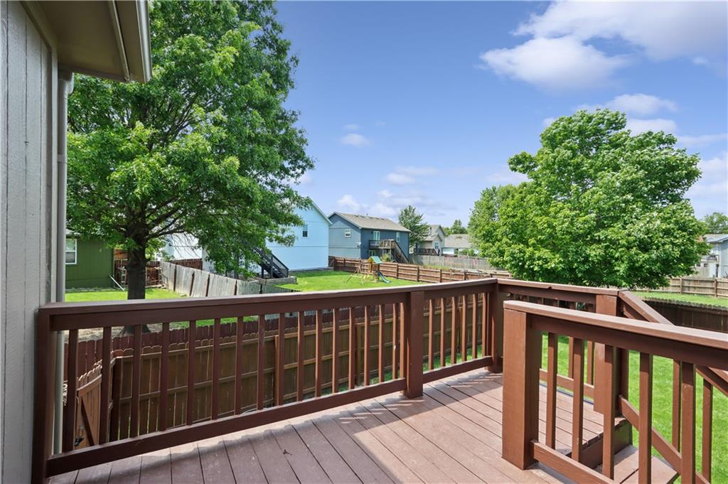 1004 East Pumpkin Ridge Gardner, KS 66030 - Photo 23 of 25