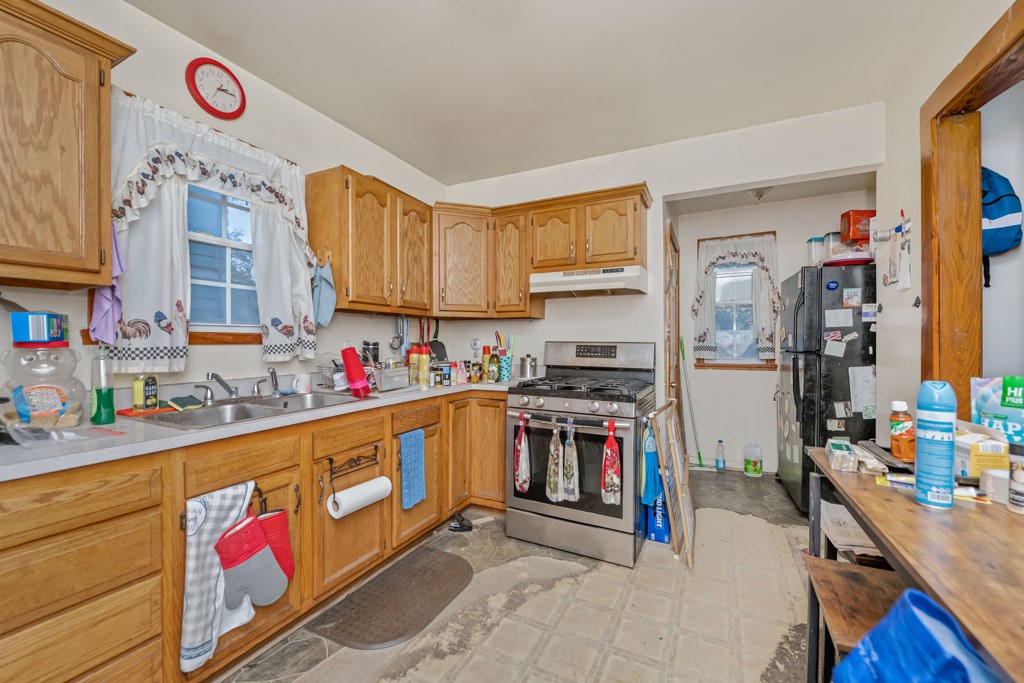 225 Bryan Street Rochester, NY 14613 - Photo 2 of 24