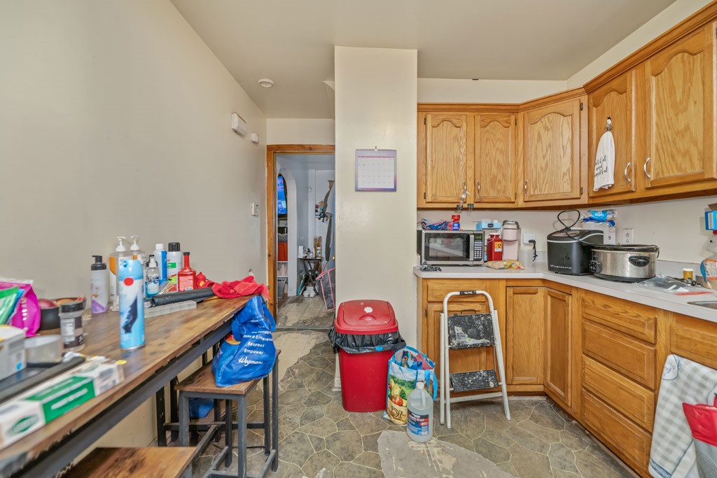 225 Bryan Street Rochester, NY 14613 - Photo 3 of 24