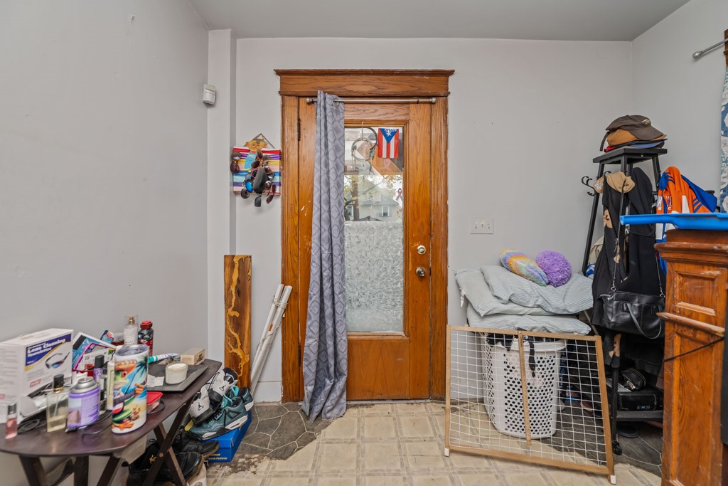 225 Bryan Street Rochester, NY 14613 - Photo 5 of 24