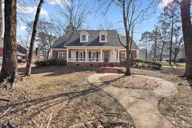$544,000 | 204 Summer Oak Trail, Madison, MS 39110