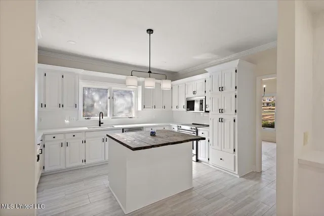 $544,000 | 204 Summer Oak Trail, Madison, MS 39110