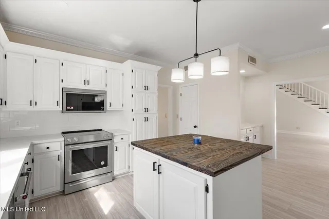 $544,000 | 204 Summer Oak Trail, Madison, MS 39110