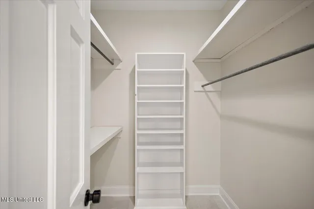 $544,000 | 204 Summer Oak Trail, Madison, MS 39110