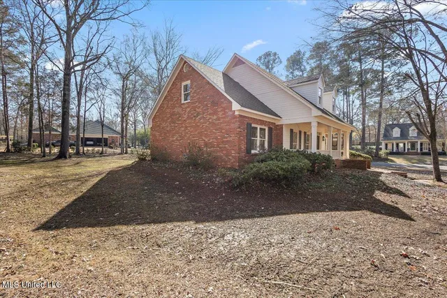 $544,000 | 204 Summer Oak Trail, Madison, MS 39110