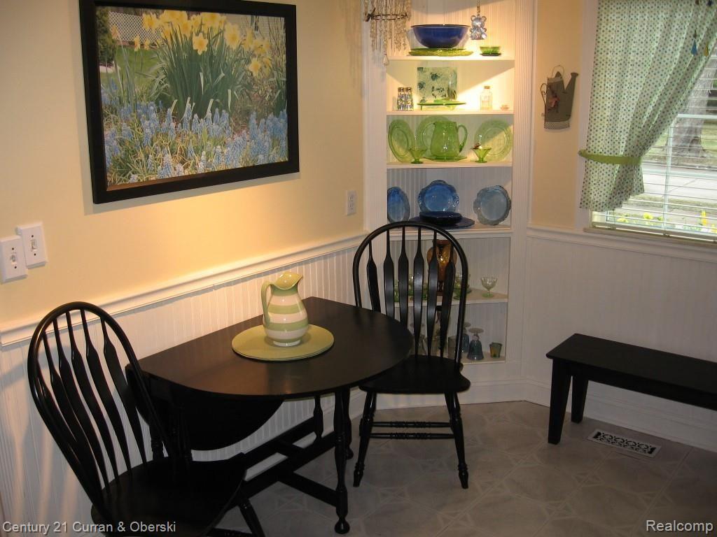 3280 Harvard Road Royal Oak, MI 48073 - Photo 4 of 14