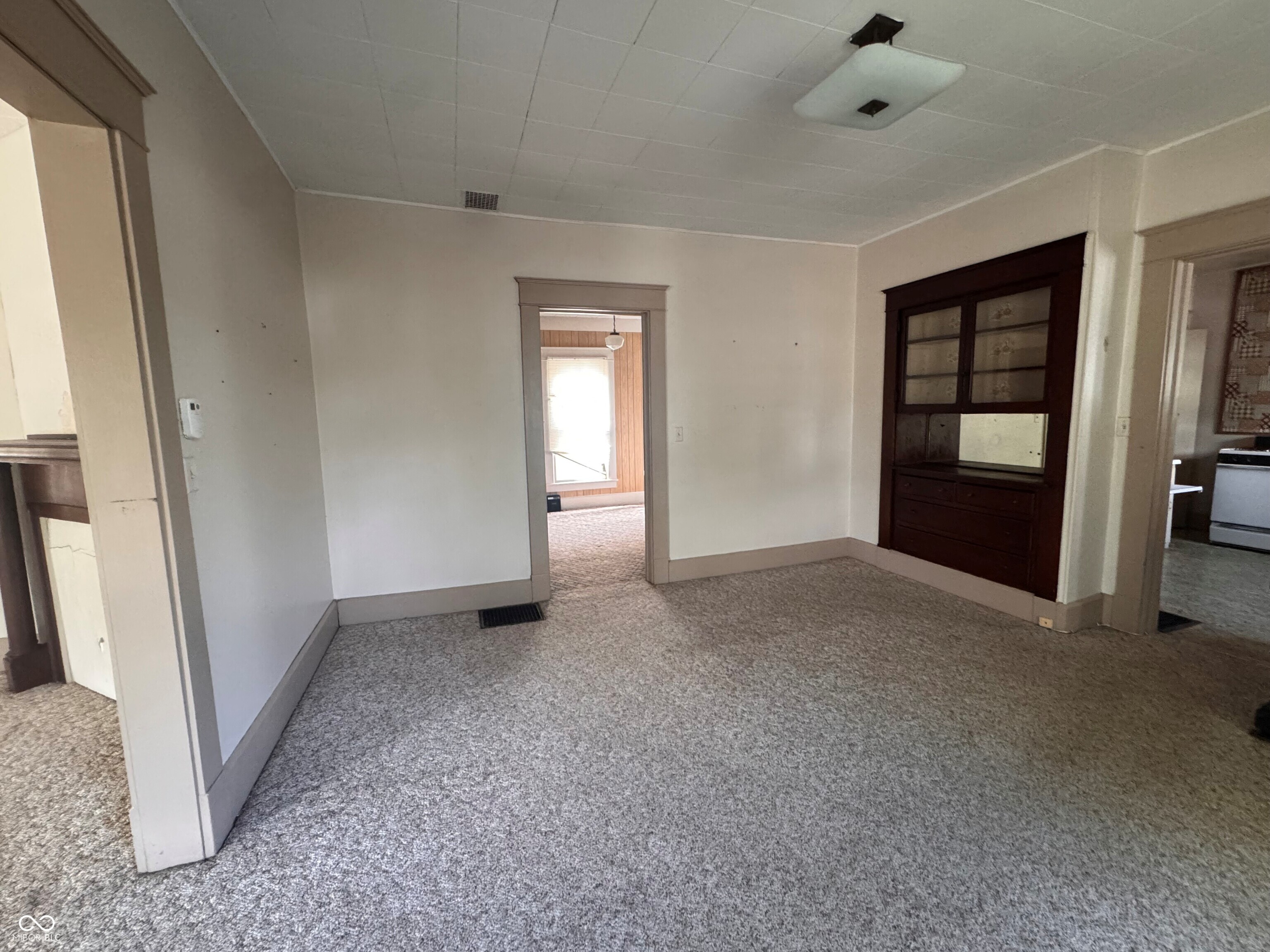1128 Union Street Columbus, IN 47201 - Photo 5 of 8