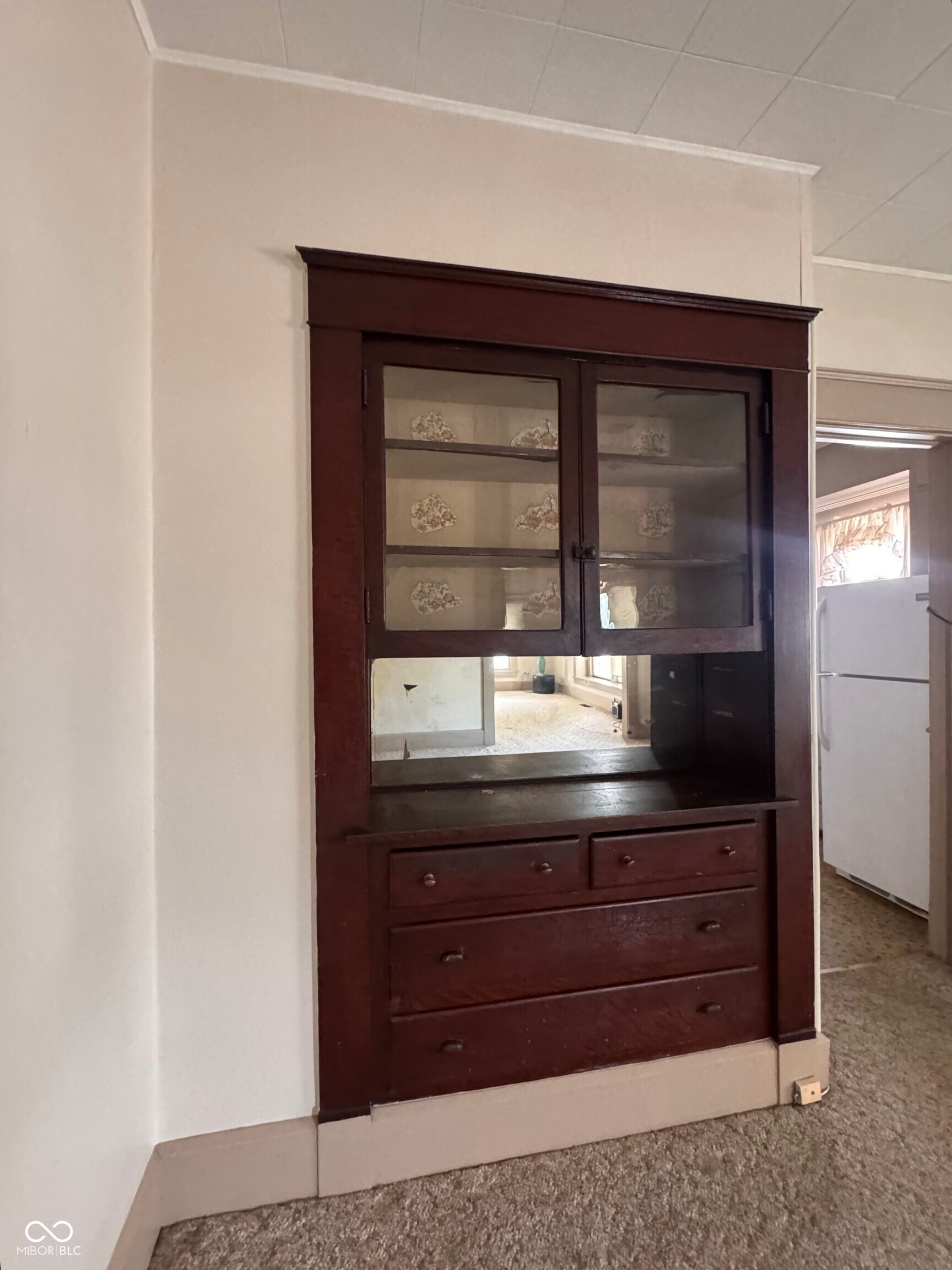 1128 Union Street Columbus, IN 47201 - Photo 6 of 8