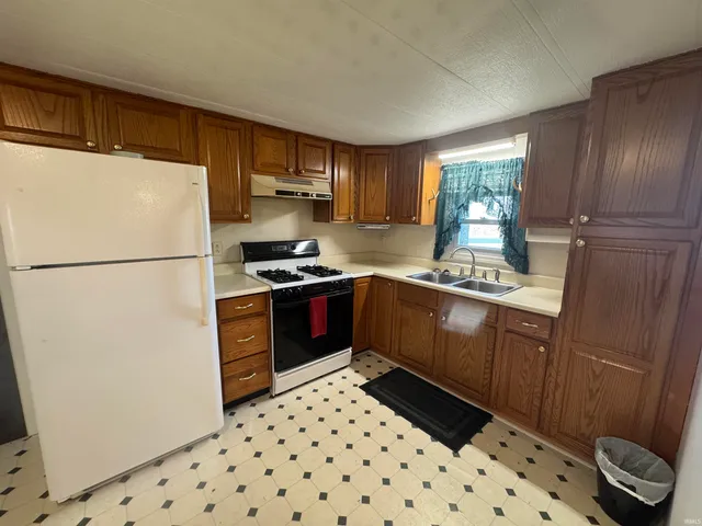 $126,000 | 4600 Highway 327, Orland, IN 46776