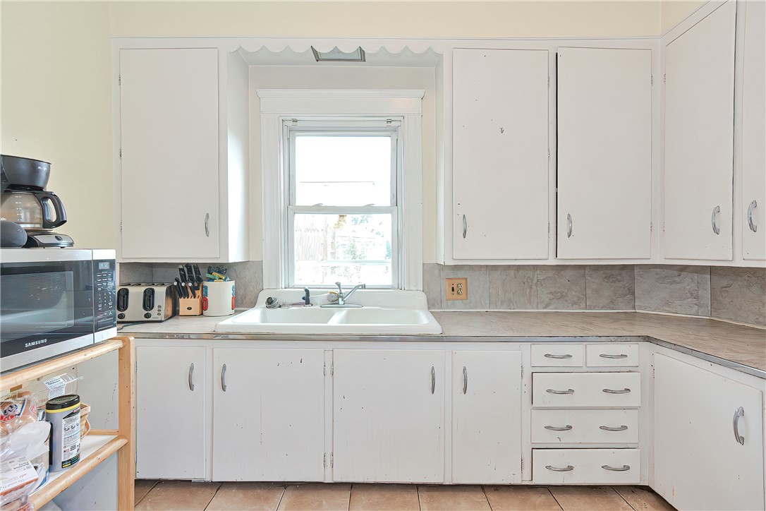 338 Mendon Road Cumberland, RI 02864 - Photo 5 of 29 Kitchen 1st fl