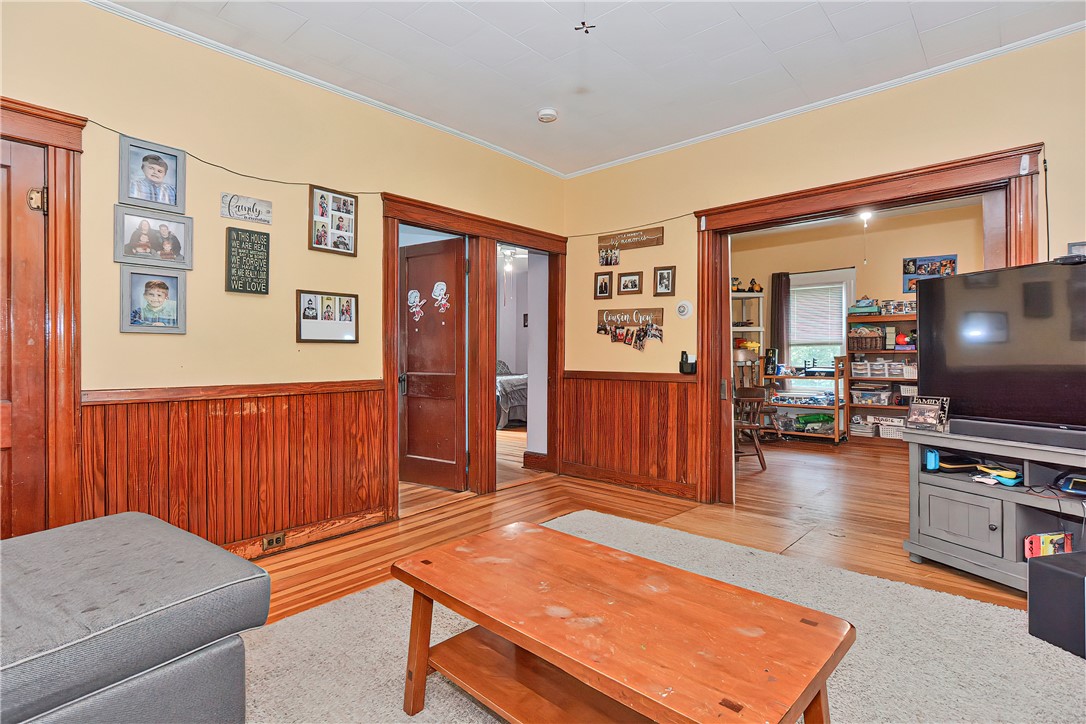 338 Mendon Road Cumberland, RI 02864 - Photo 8 of 29 Family room 1st Fl