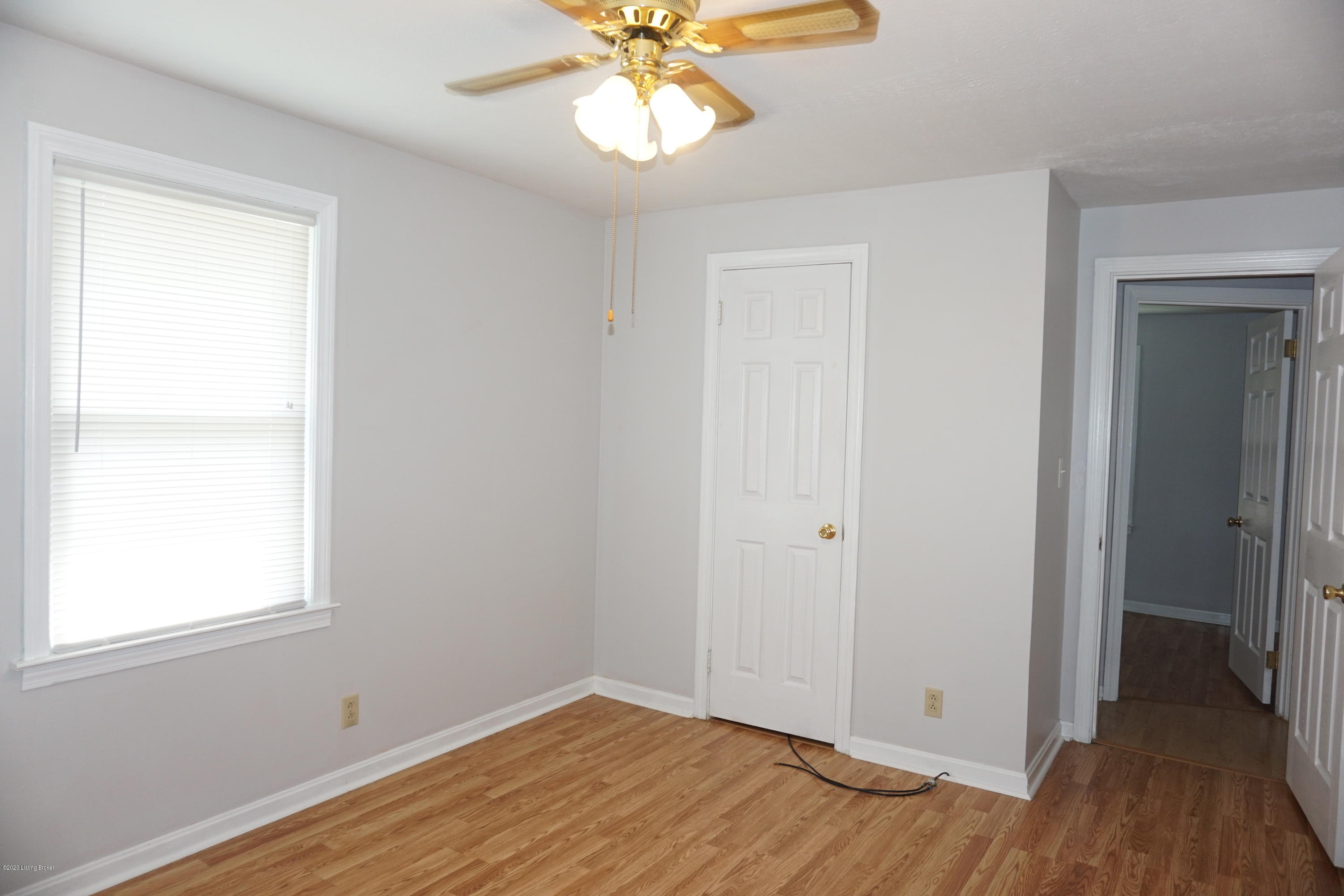6700 Delton Road Louisville, KY 40258 - Photo 17 of 18 DSC02764