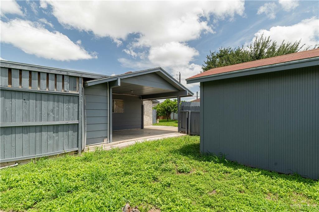 1807 Village Square Mission, TX 78572 - Photo 12 of 17