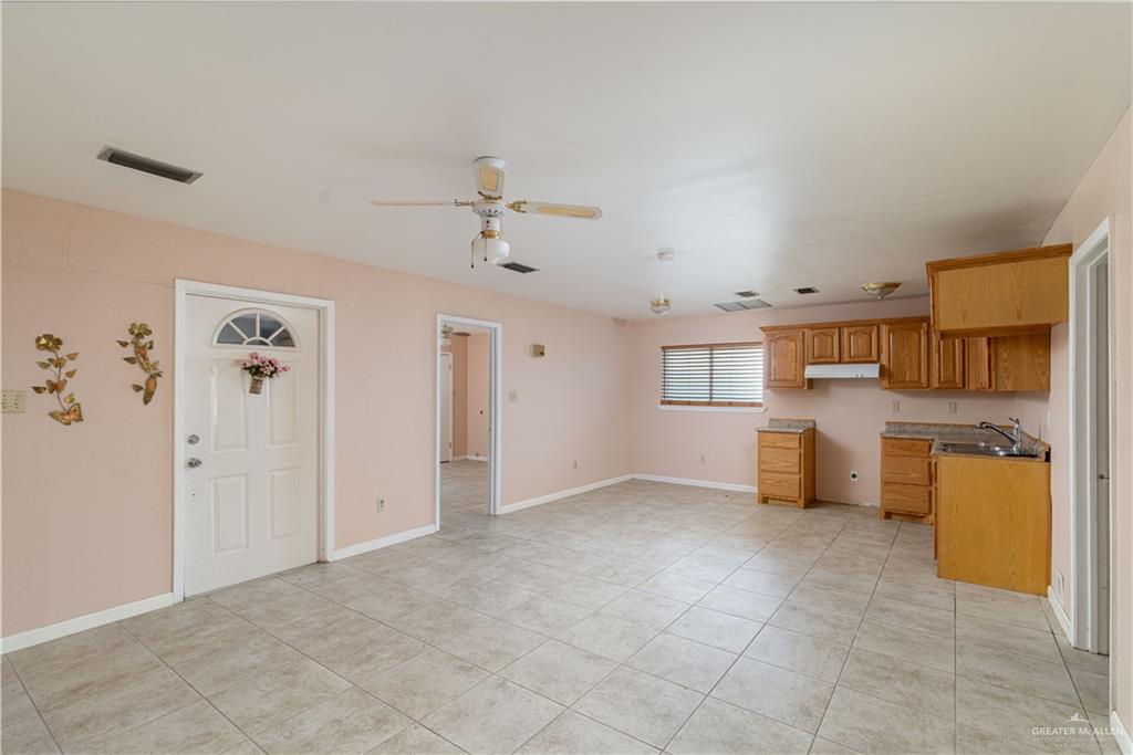 1807 Village Square Mission, TX 78572 - Photo 3 of 17