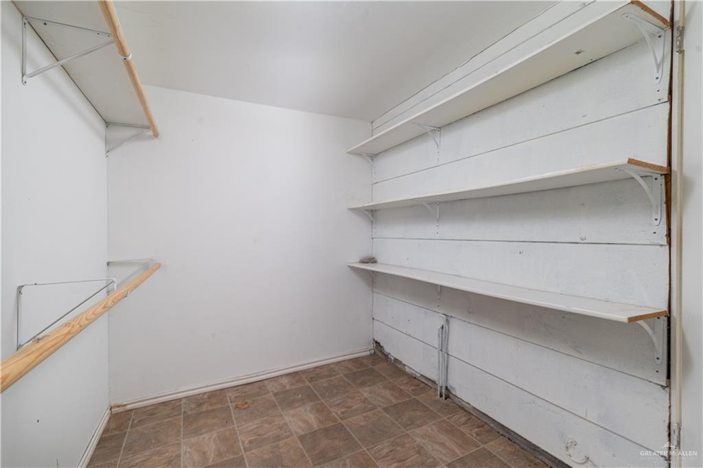 1807 Village Square Mission, TX 78572 - Photo 8 of 17