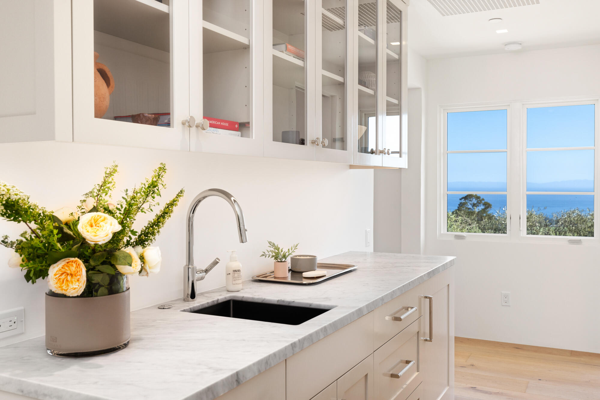2957 East Valley Road Montecito, CA 93108 - Photo 48 of 71 Guest House Kitchenette