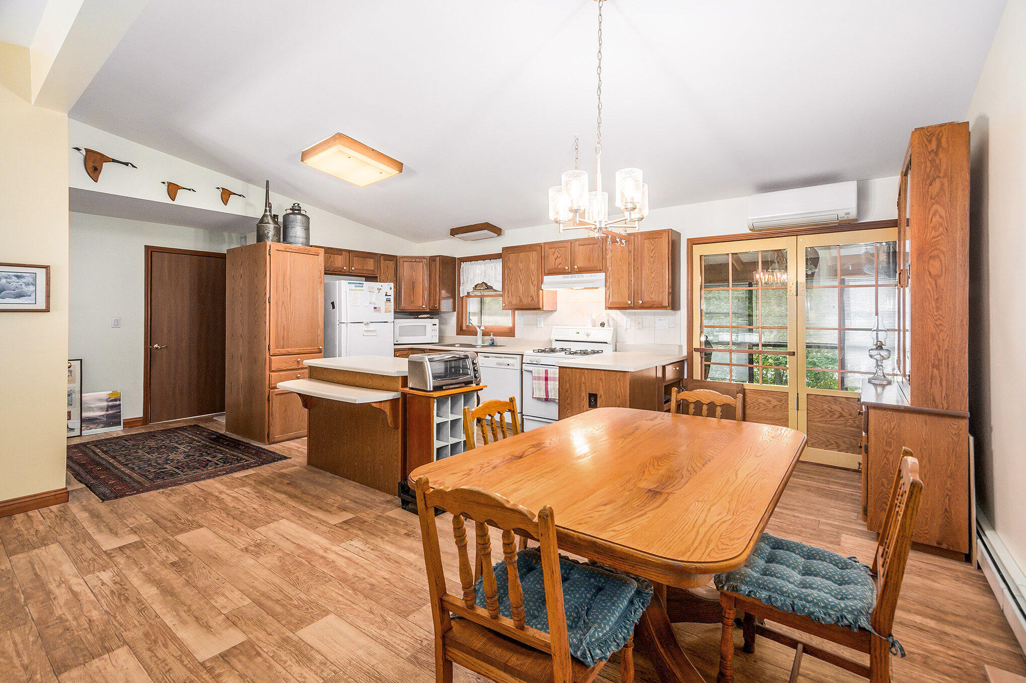 921 North Hancock Street Pentwater, MI 49449 - Photo 5 of 32 005_dsc_4366_82