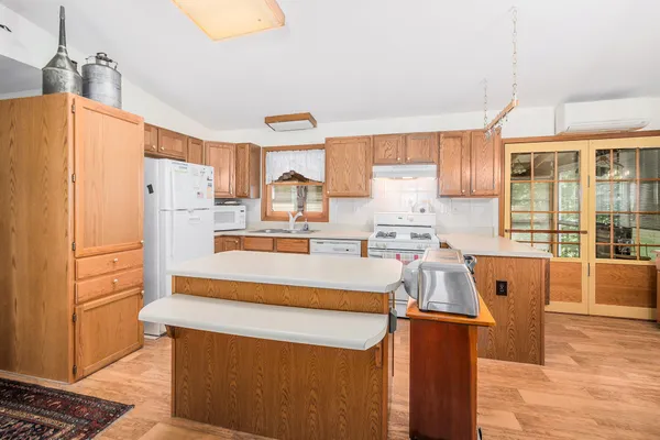 $460,000 | 921 North Hancock Street, Pentwater, MI 49449