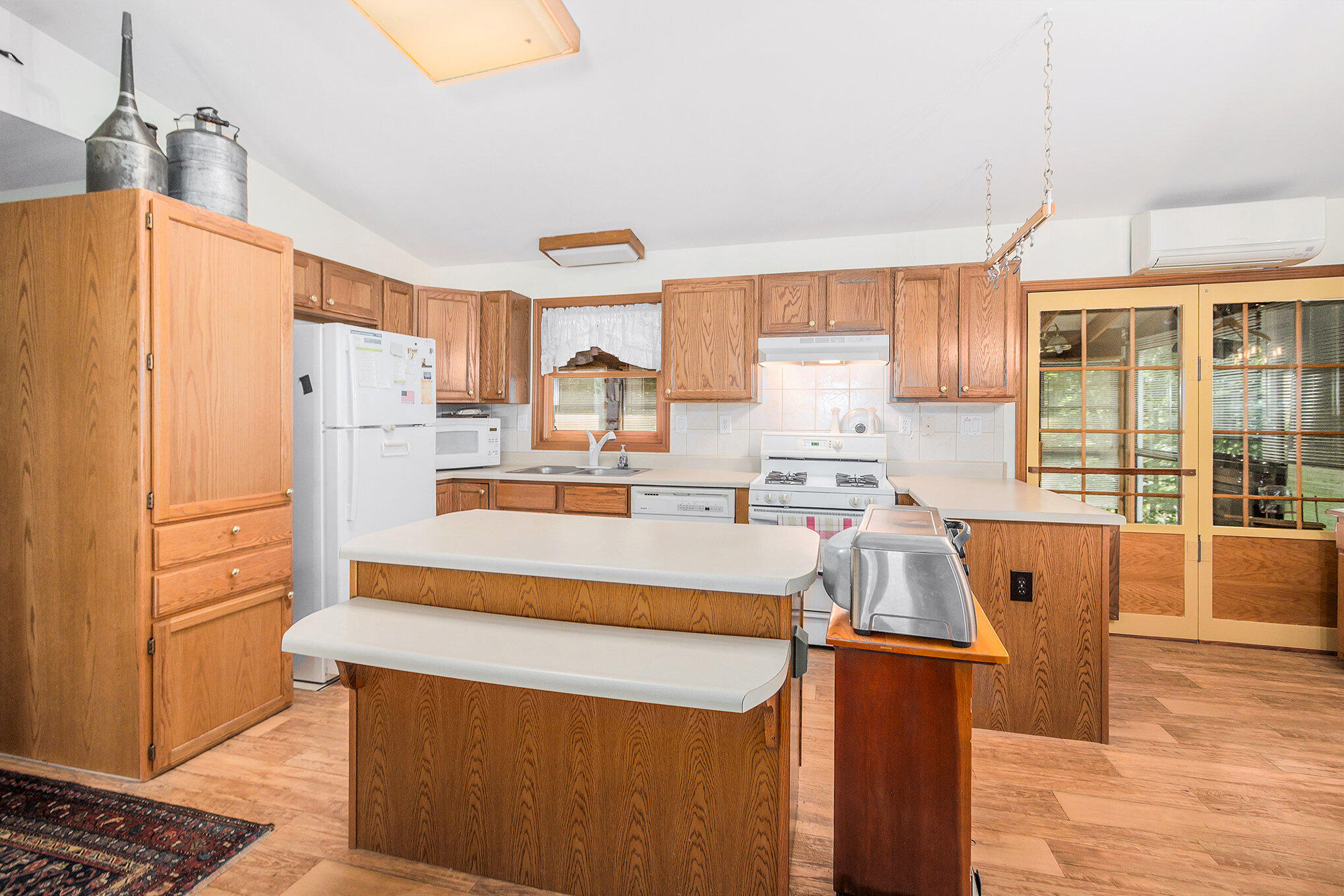 921 North Hancock Street Pentwater, MI 49449 - Photo 7 of 32 007_dsc_4364_41