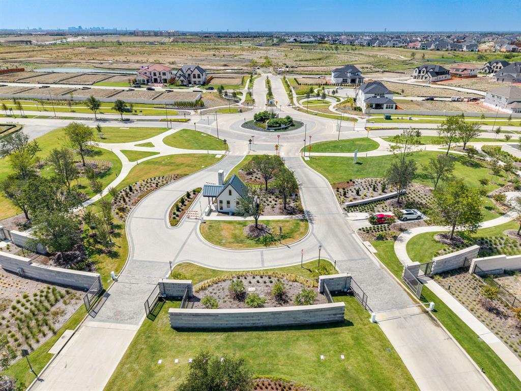 111 Fallwood Street Frisco, TX 75033 - Photo 13 of 33