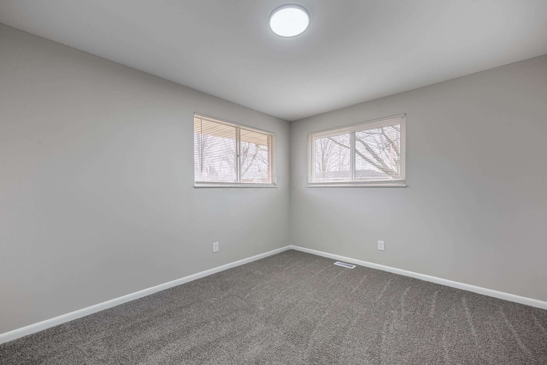 958 Torrence Drive Springfield, OH 45503 - Photo 19 of 35 958 Torrence-20