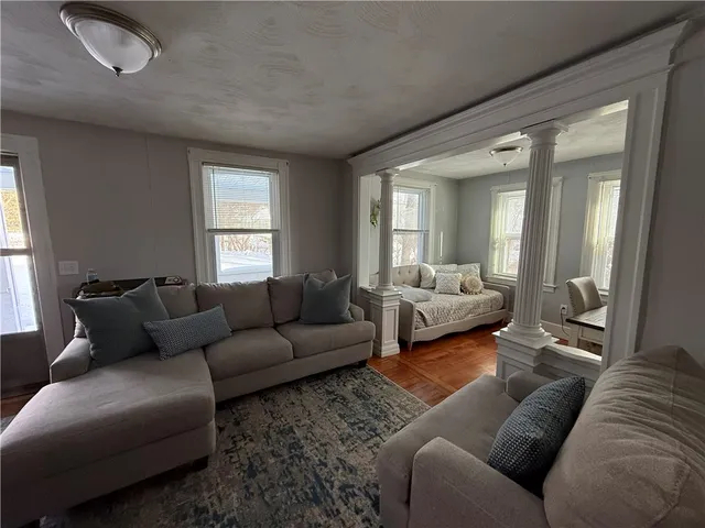 $1,925 | 274 Waterman Avenue, Unit 2, Smithfield, RI 02917