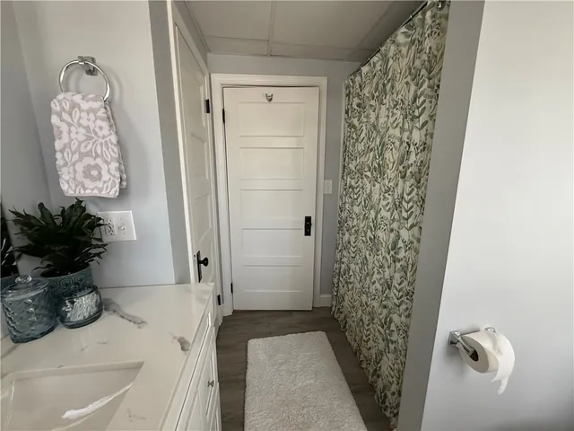 $1,925 | 274 Waterman Avenue, Unit 2, Smithfield, RI 02917