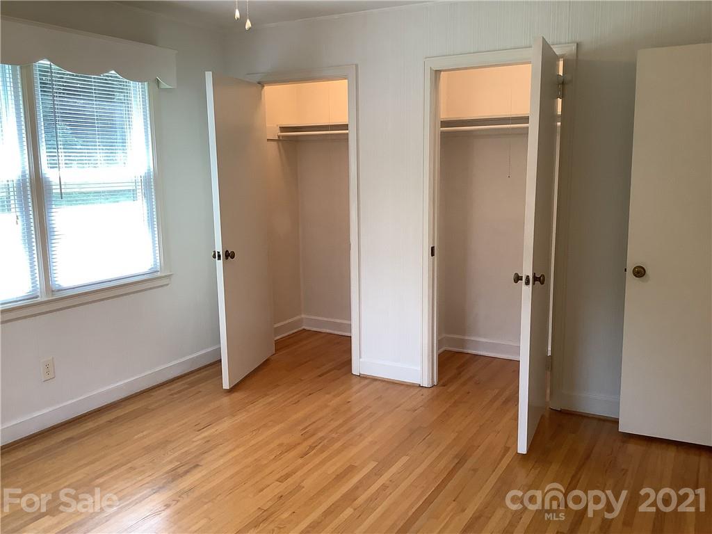 562 Beaverdam Road Asheville, NC 28804 - Photo 7 of 25 Gallery Image 7